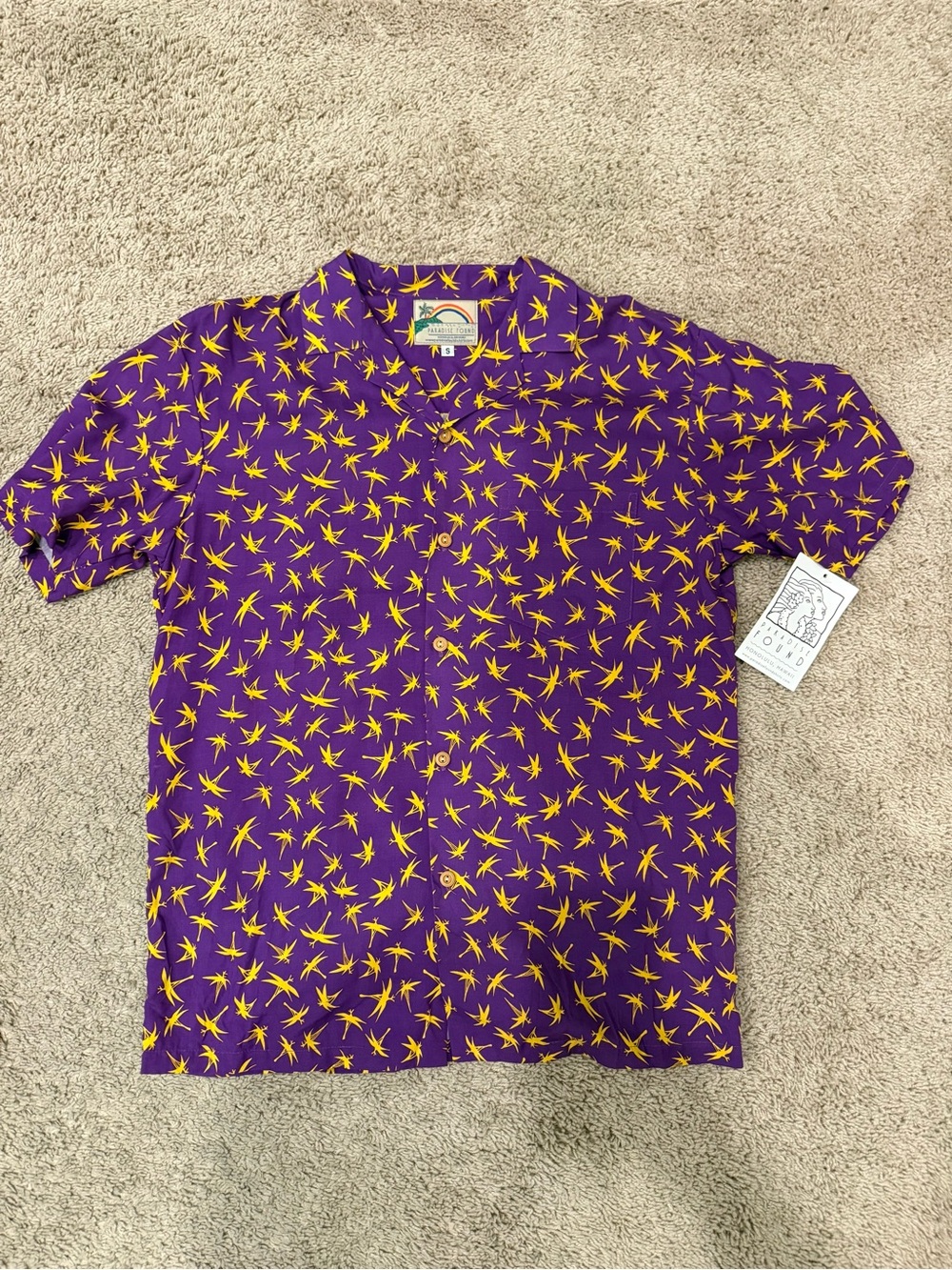 Paradise Found Men’s S Purple Gold Tropical Print Hawaiian Aloha Shirt NWT